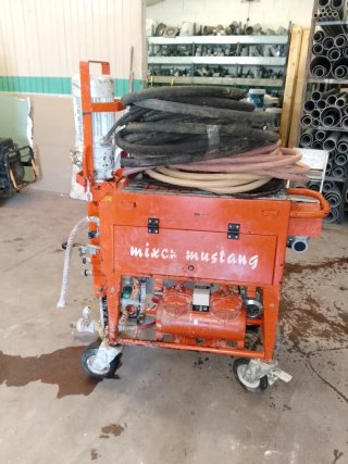 Máquina Proyectar Mixer Mustang