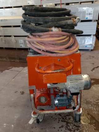 Máquina Proyectar Mixer Mustang