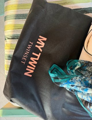 Borsa Twinset bianca con foulard