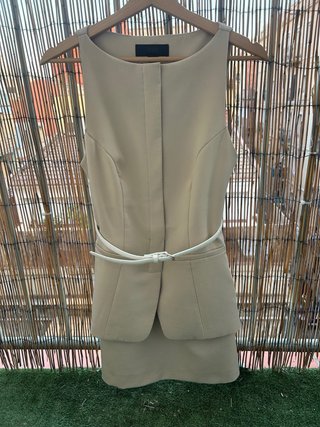 Vestido Zara con cinturón