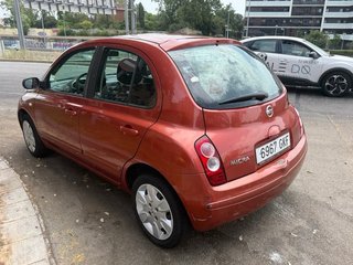 Nissan Micra pegatina C de la DGT