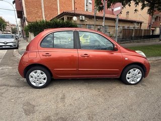 Nissan Micra pegatina C de la DGT