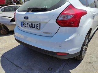 Paragolpe trasero Ford Focus III Hatchback ( y_410