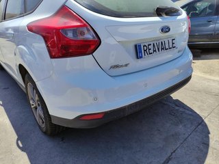 Paragolpe trasero Ford Focus III Hatchback ( y_410