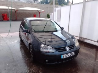 Volkswagen Golf 2004