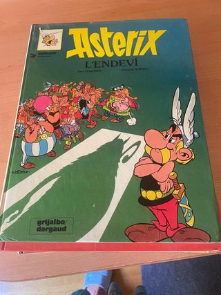 Lote de 30 cómics de Astérix y Obélix