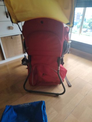 Mochila portabebés senderismo