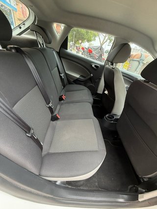 SEAT Ibiza 2016 pegatina C de la DGT