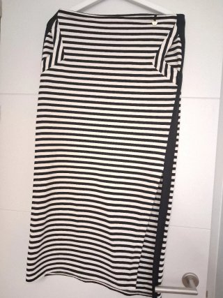 Falda Lola Casademunt Punto, elástica
