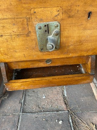 Futbolín de bar automático
