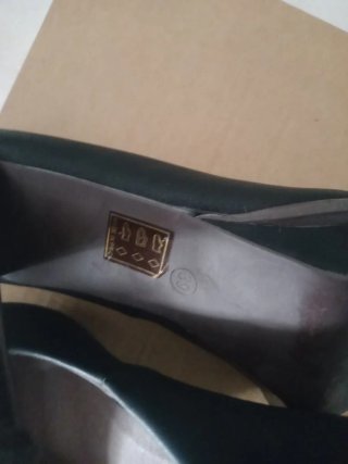 Zapatos de tacón negros talla 39