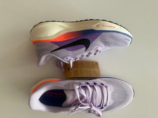 Zapatillas Nike Air Zoom Pegasus 41, talla 40.