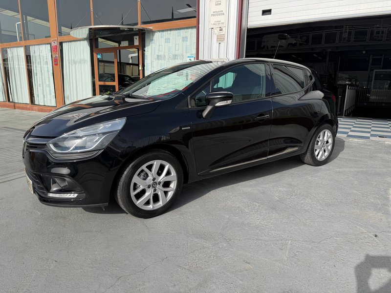 Renault Clio 2019 - foto 1