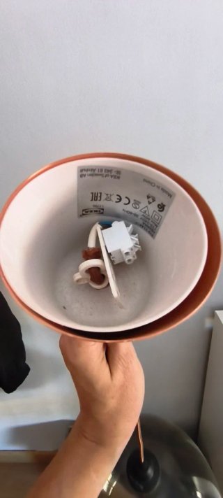 Lámpara techo Ikea.