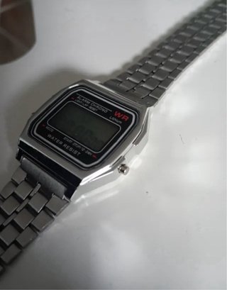 Reloj Estilo Casio Plata Digital