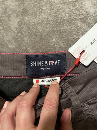 Pantalones Street One marrones