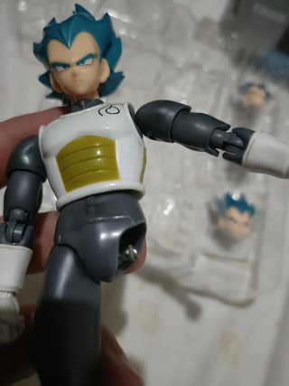 Figura Vegeta Blue SH Figuarts