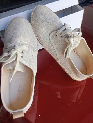 Zapatillas Condiz niño beige talla 37