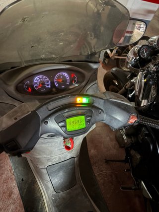 Piaggio 180 Maxi Scooter Blanca
