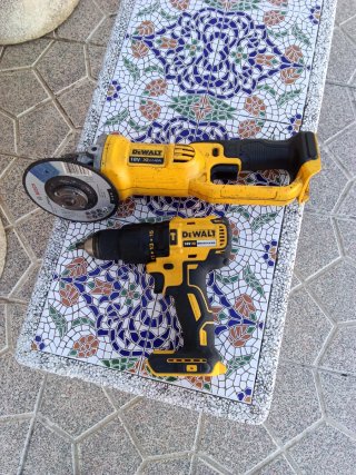 AMOLADORA DEWALT DCG412 Y TALADRO DEWALT DCD778