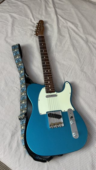 Fender Telecaster Vintera LPB + extras