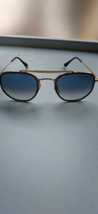 Gafas Ray-Ban Negras y Doradas
