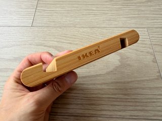 Soporte Móvil/Tablet IKEA BERGENES Madera