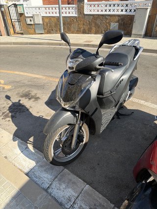 Honda SH125i Negra