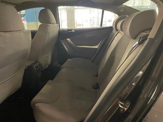 Volkswagen Passat REVISADO ETIQUETA C 2010