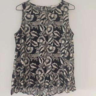 Top Mango estampado floral talla M