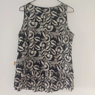 Top Mango estampado floral talla M