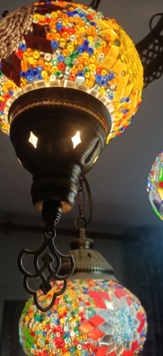 Lámparas de vidrio y metal estilo árabe