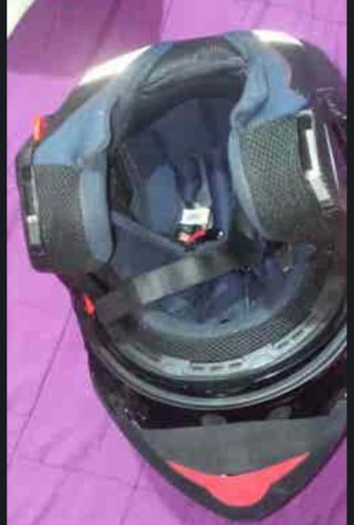 Casco de moto MT Helmets negro