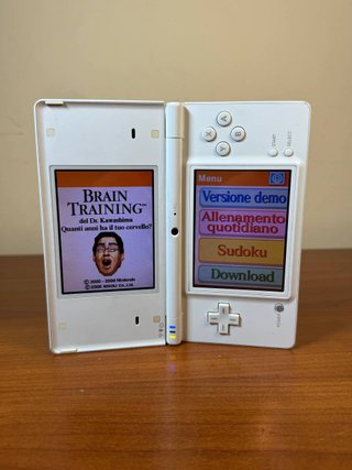 Console Nintendo DSI Bianca con Caricatore e Gioco