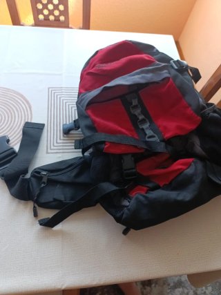 Mochila montaña multibolsillos