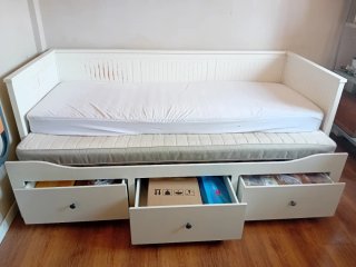 Cama nido blanca con 2 camas y 3 cajones