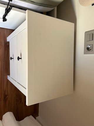 Due comodini Ikea in vendita