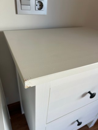 Due comodini Ikea in vendita