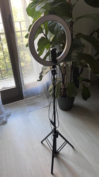 Aro de luz LED con trípode