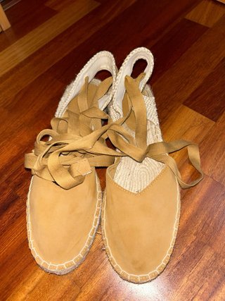 Alpargatas planas Stradivarius