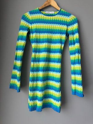 Vestido Bershka rayas azul y verde