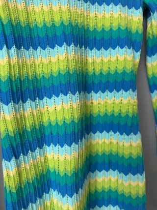 Vestido Bershka rayas azul y verde
