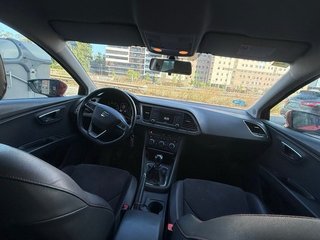 SEAT Leon FR pegatina C de la DGT