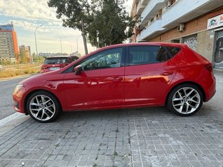 SEAT Leon FR pegatina C de la DGT