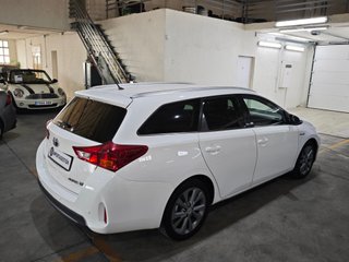 Toyota Auris Hybrid Advance Touring Sports