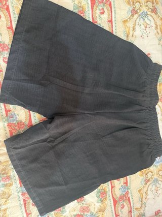 Pantaloncini neri con coulisse veste stretto L