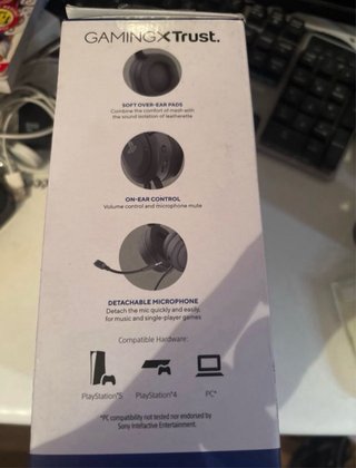 Auriculares Gaming Trust Forta PS5/PS4 Oficial