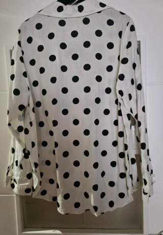 Blusa Zara lunares blancos y negros