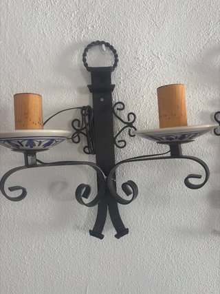 Aplique de pared para patio de forja y ceramica
