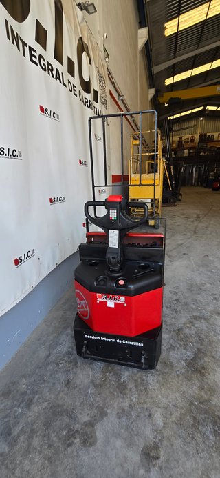 TRANSPALETA FRUTERA BT LPE200/8 2008